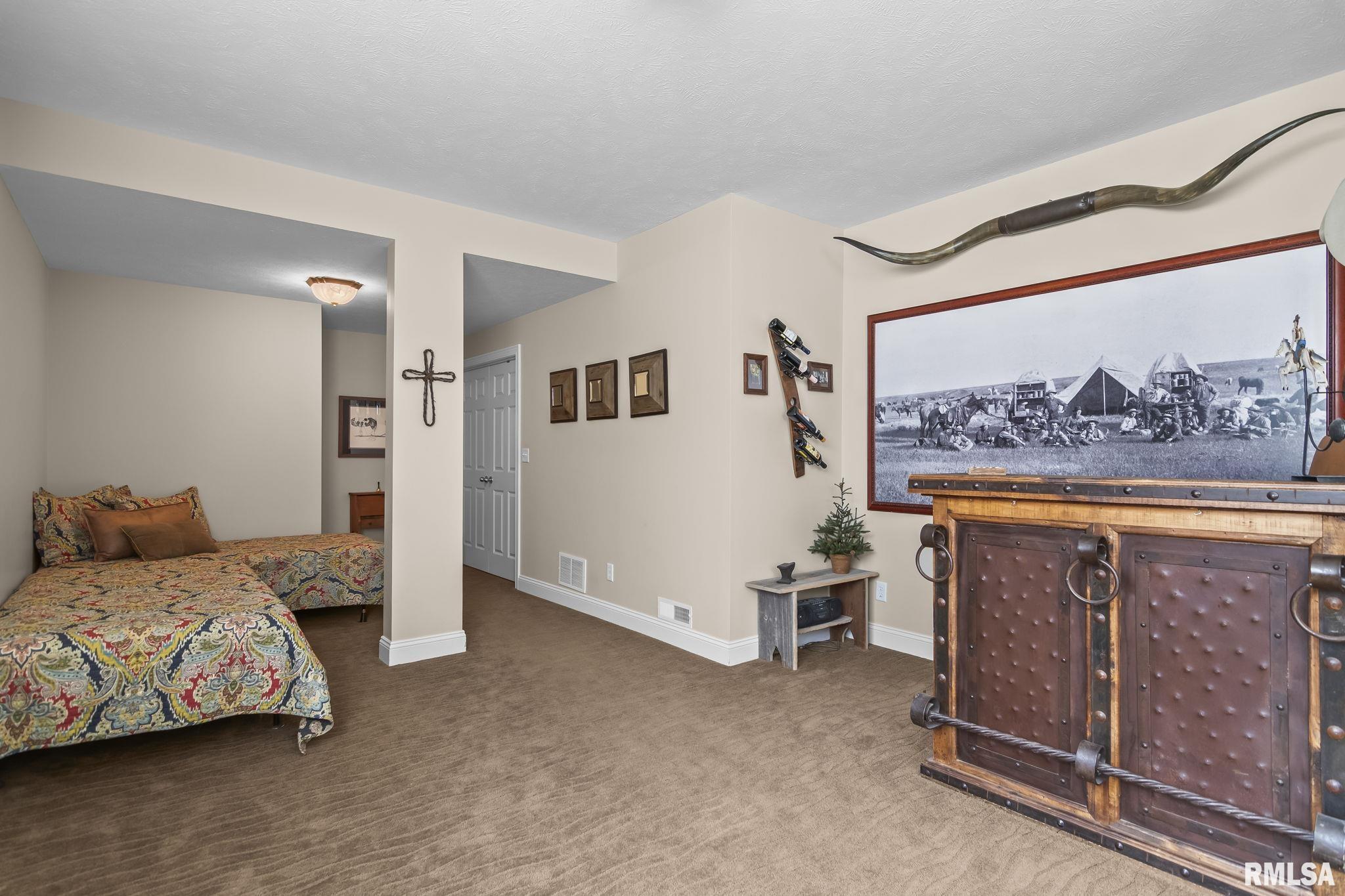 2321 Winners Circle Springfield, IL 62702 - Photo 45 of 50