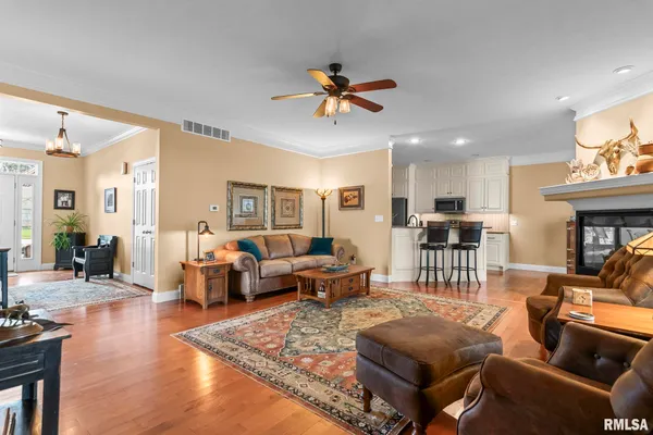 $475,000 | 2321 Winners Circle, Springfield, IL 62702