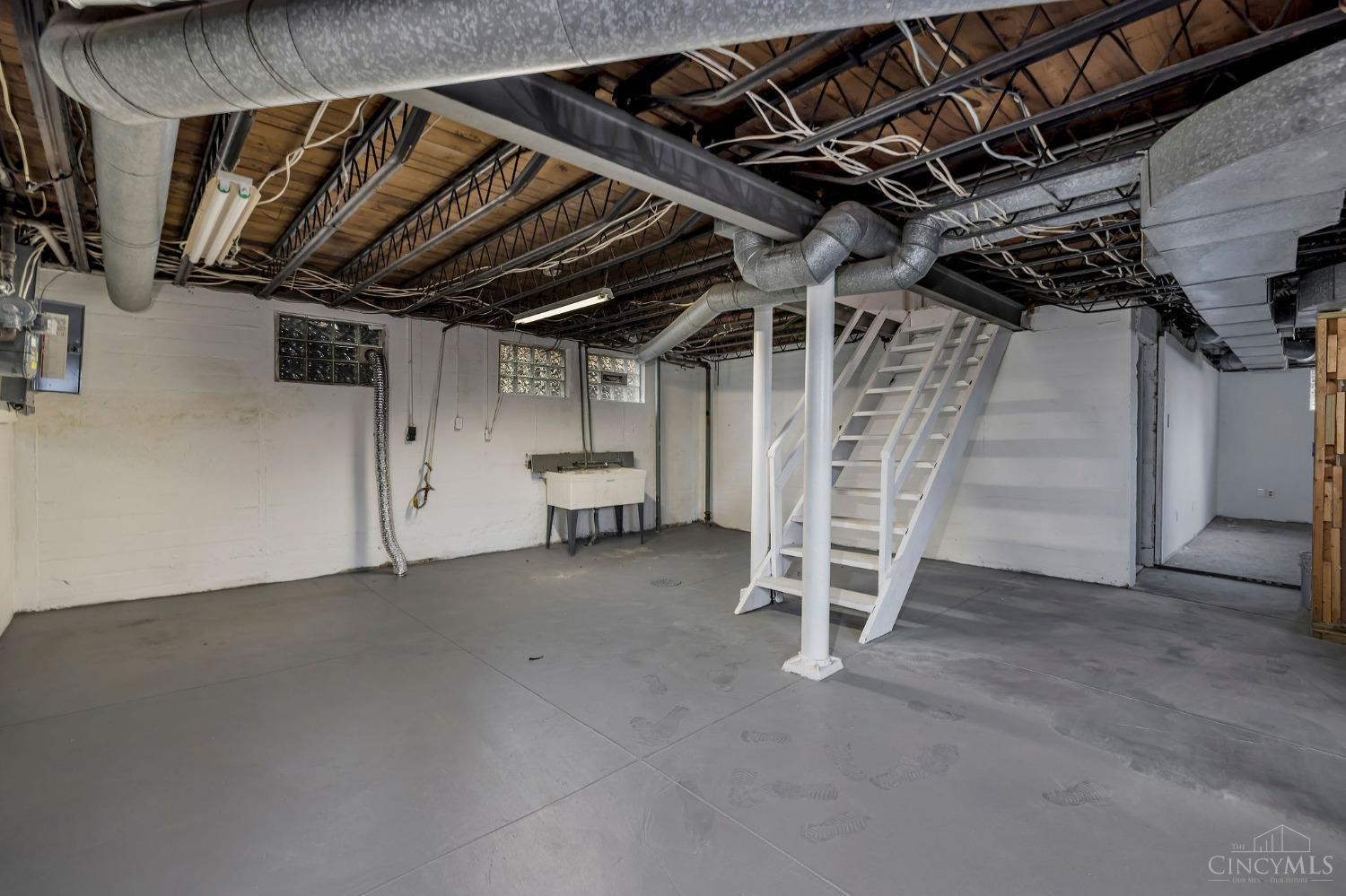 5958 Lester Road Cincinnati, OH 45213 - Photo 36 of 42 Gallery Image 36