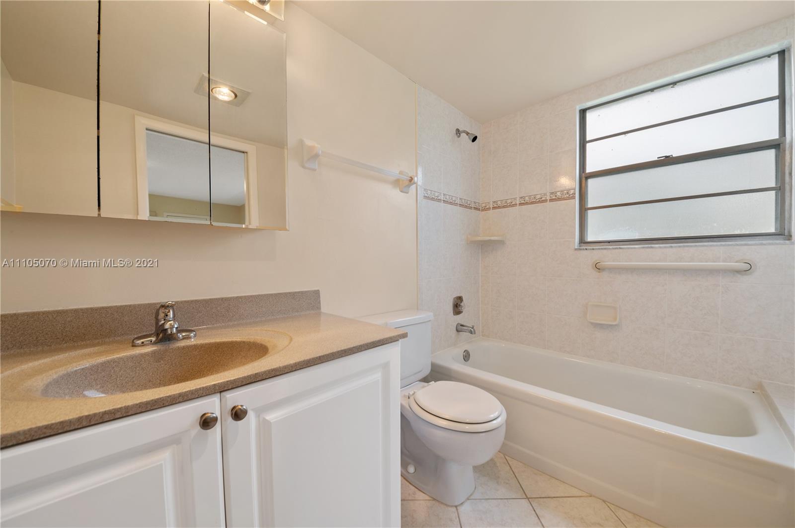 1020 Newcastle A, Unit A Boca Raton, FL 33434 - Photo 14 of 21