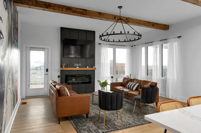 $3,400 | 12 B Fern Avenue, Nashville, TN 37207