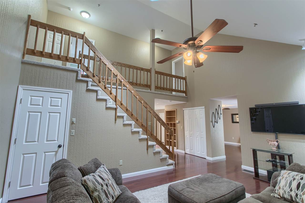 61 Ridgewood Drive, Unit 61 Atkinson, NH 03811 - Photo 17 of 30