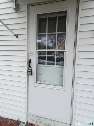 $1,800 | 1894 Elm Street, Unit A, Stratford, CT 06615