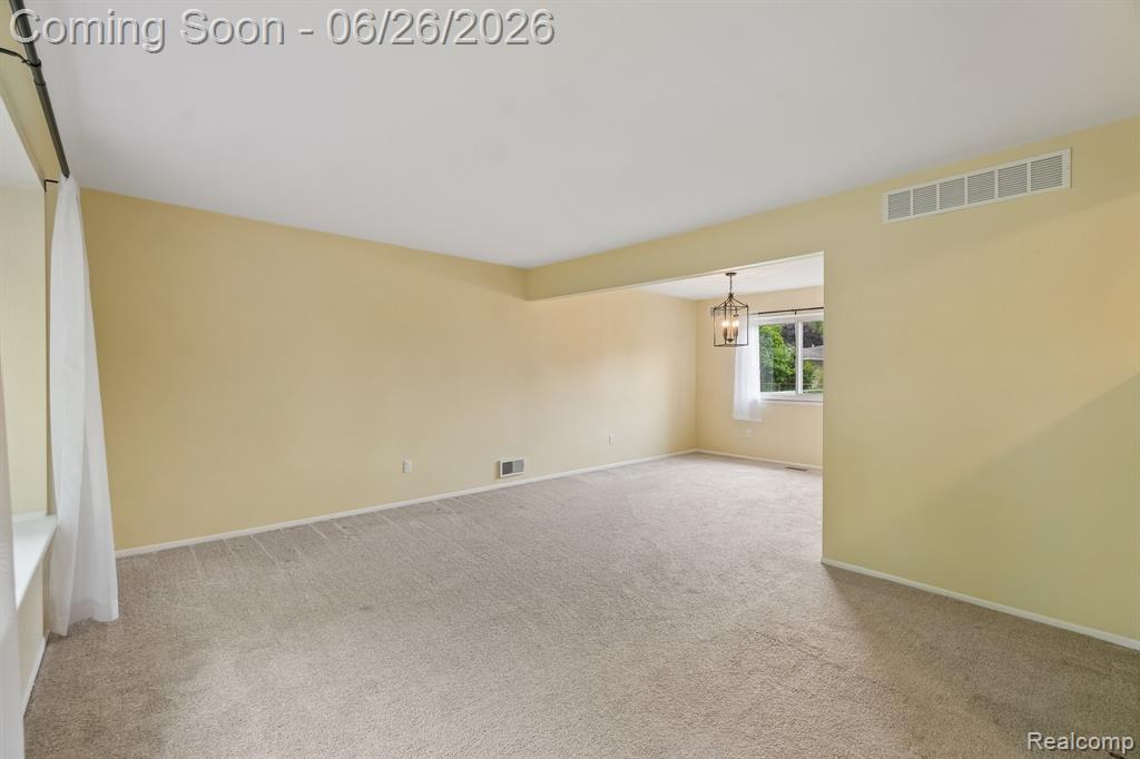 6046 Wedgewood Road Canton, MI 48187 - Photo 8 of 46