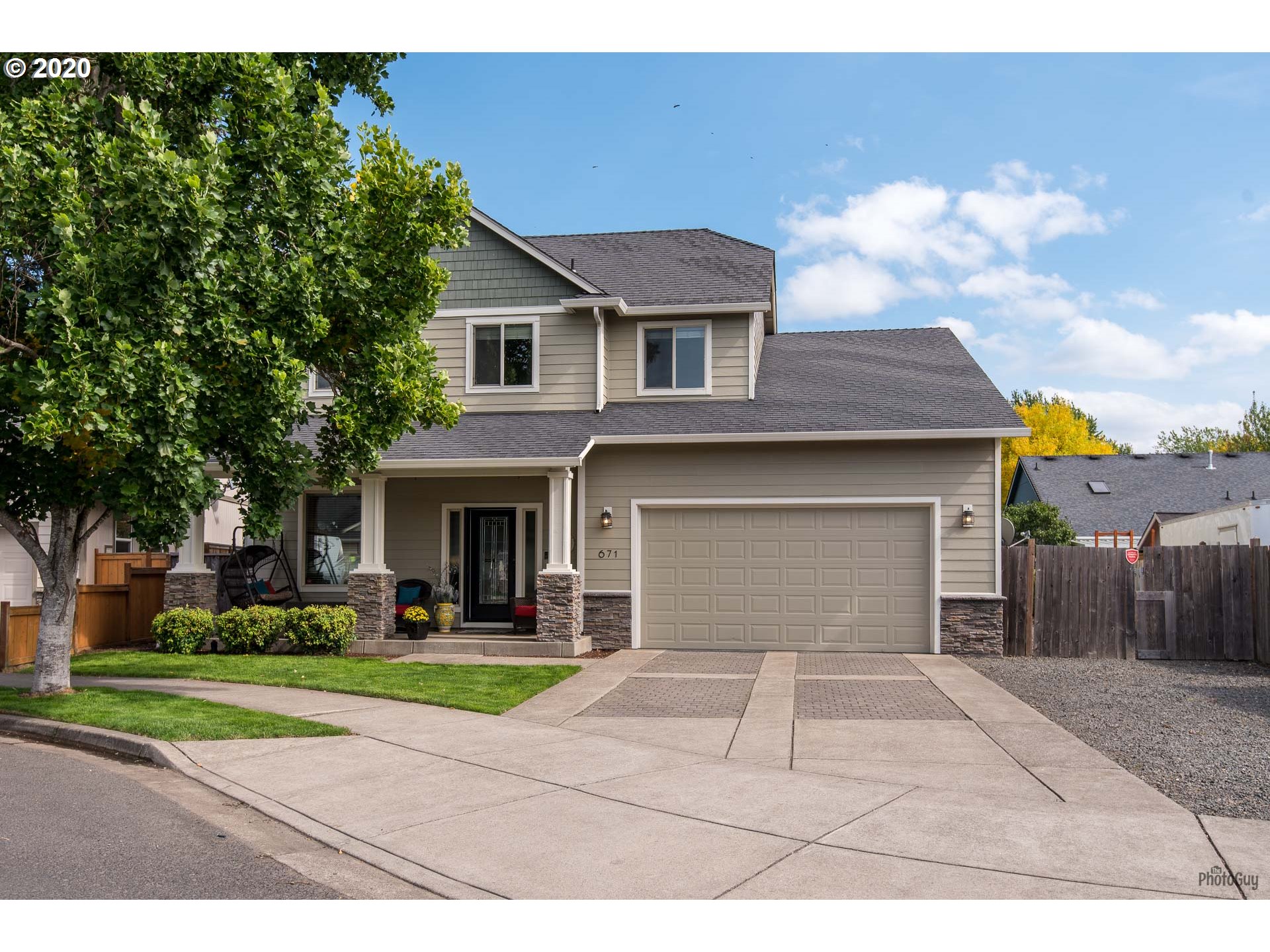671 62nd Street Springfield, OR 97478 - Photo 2 of 32