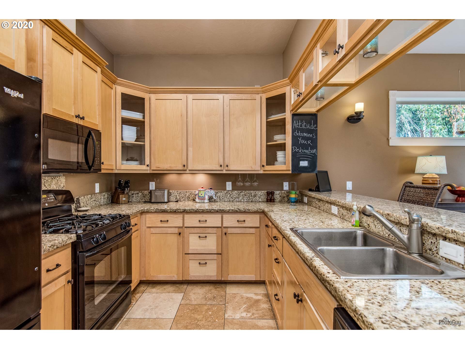 671 62nd Street Springfield, OR 97478 - Photo 14 of 32