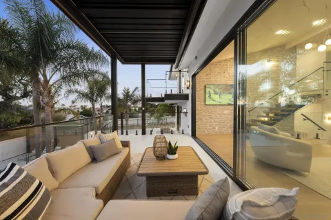$5,495,000 | 13974 Boquita Drive, Del Mar, CA 92014