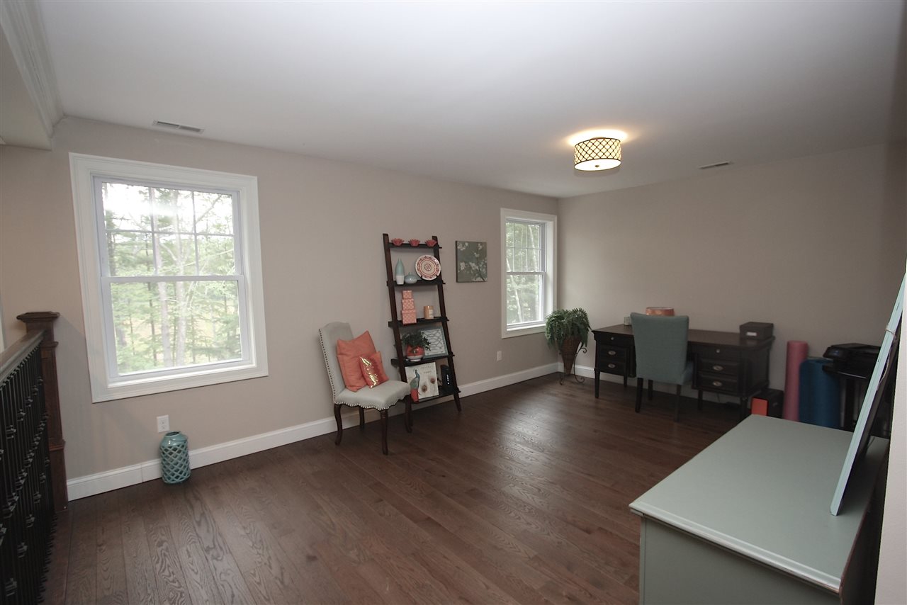 382 New Boston Road Bedford, NH 03110 - Photo 20 of 31