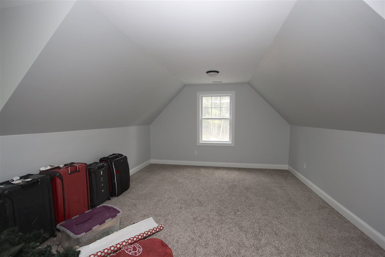 382 New Boston Road Bedford, NH 03110 - Photo 24 of 31