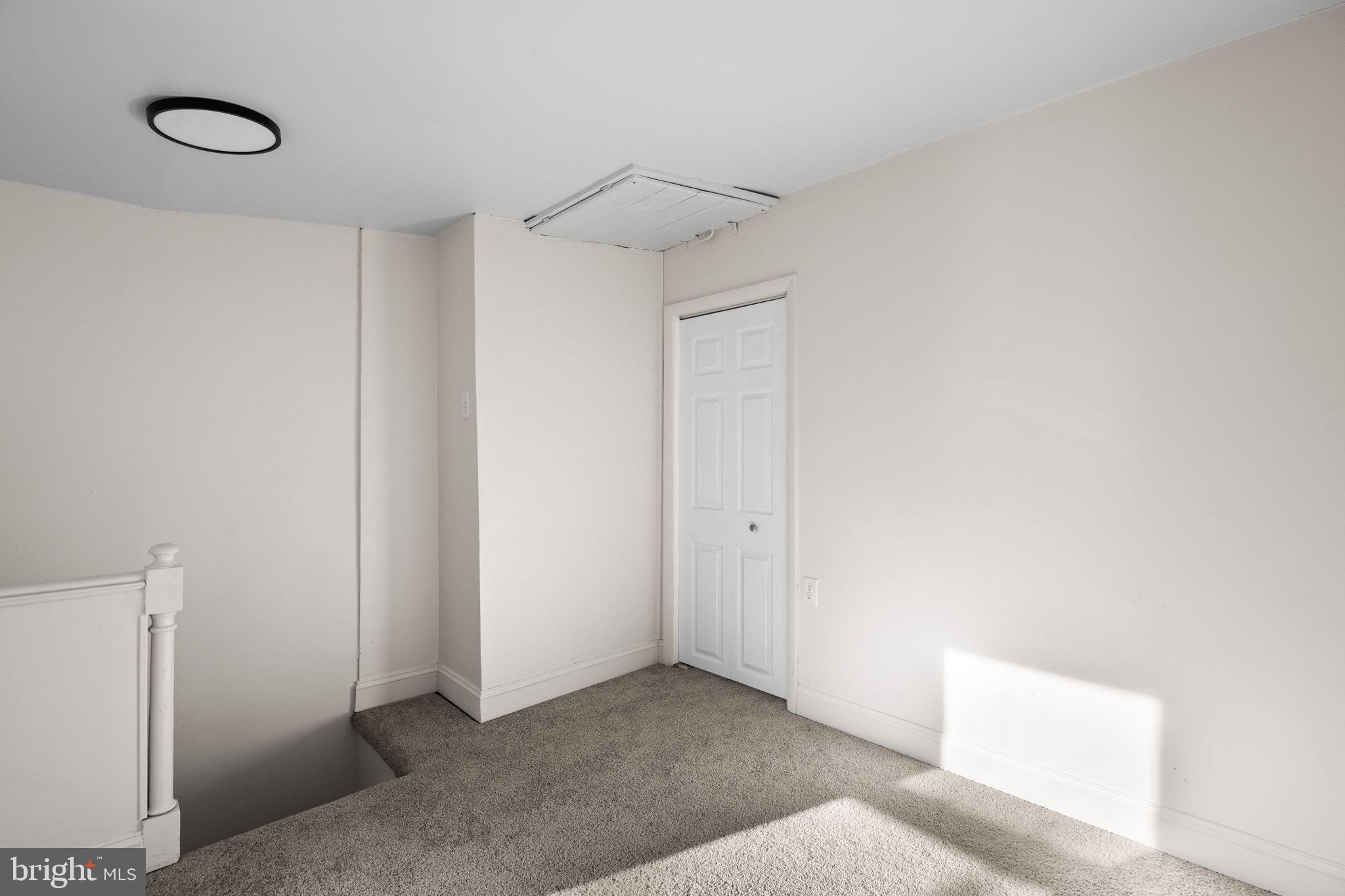 322 South Poppleton Street Baltimore, MD 21230 - Photo 21 of 34 Bright and airy landing space.