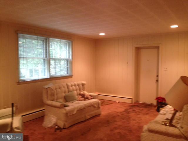 2412 Ravenview Road Lutherville-Timonium, MD 21093 - Photo 14 of 29 Family Room