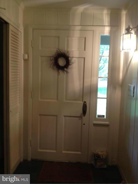 2412 Ravenview Road Lutherville-Timonium, MD 21093 - Photo 3 of 29 Interior (General)