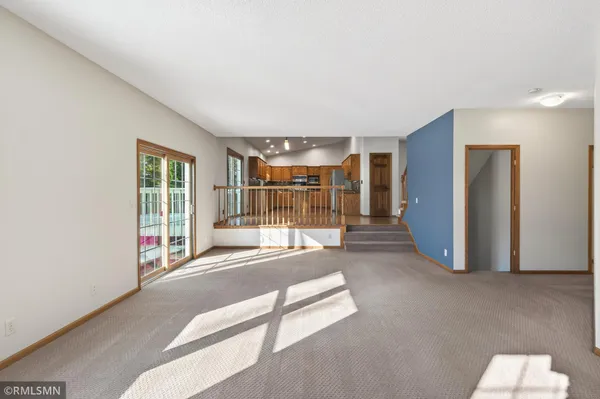 $585,000 | 10005 Antrim Court, Woodbury, MN 55129
