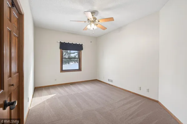 $585,000 | 10005 Antrim Court, Woodbury, MN 55129