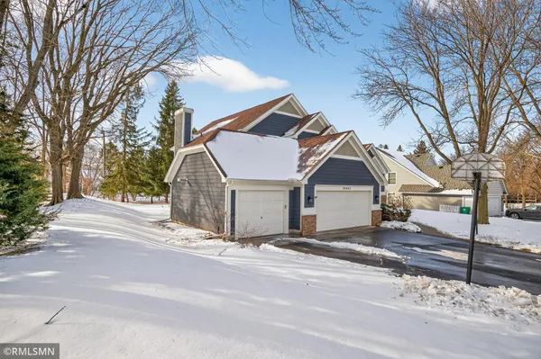 $585,000 | 10005 Antrim Court, Woodbury, MN 55129