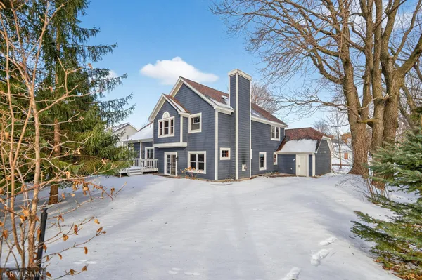 $585,000 | 10005 Antrim Court, Woodbury, MN 55129