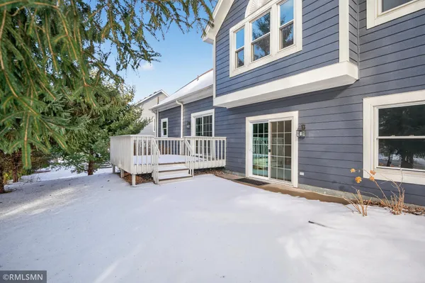 $585,000 | 10005 Antrim Court, Woodbury, MN 55129