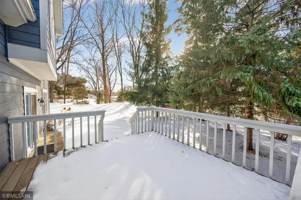 $585,000 | 10005 Antrim Court, Woodbury, MN 55129