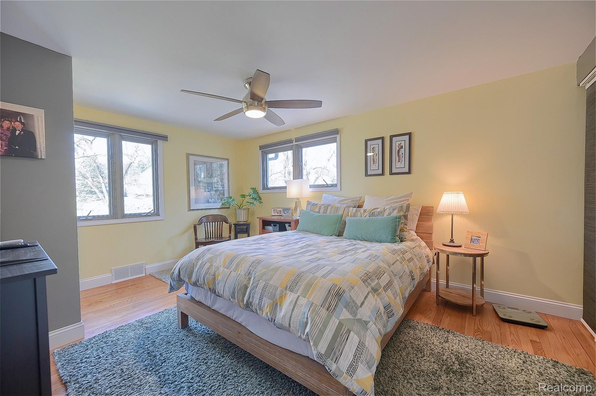 665 Cherry Tree Lane Rochester, MI 48306 - Photo 29 of 53 28-Master-Bedroom.jpg