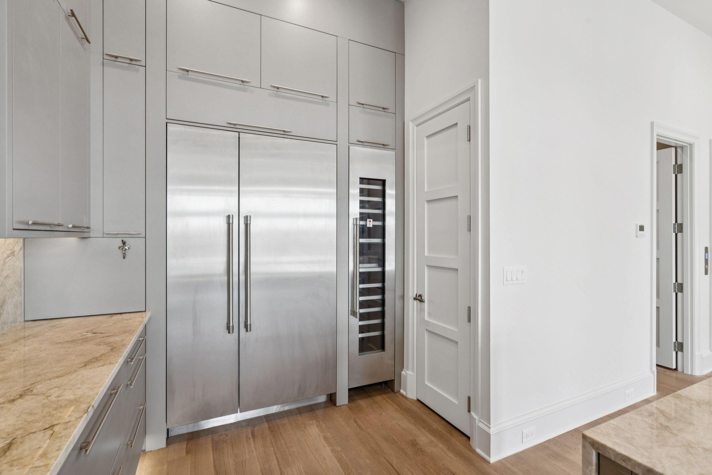 4 Exchange Street Charleston, SC 29401 - Photo 15 of 69 4ExchangeSt-KeenEyeMarketing-017