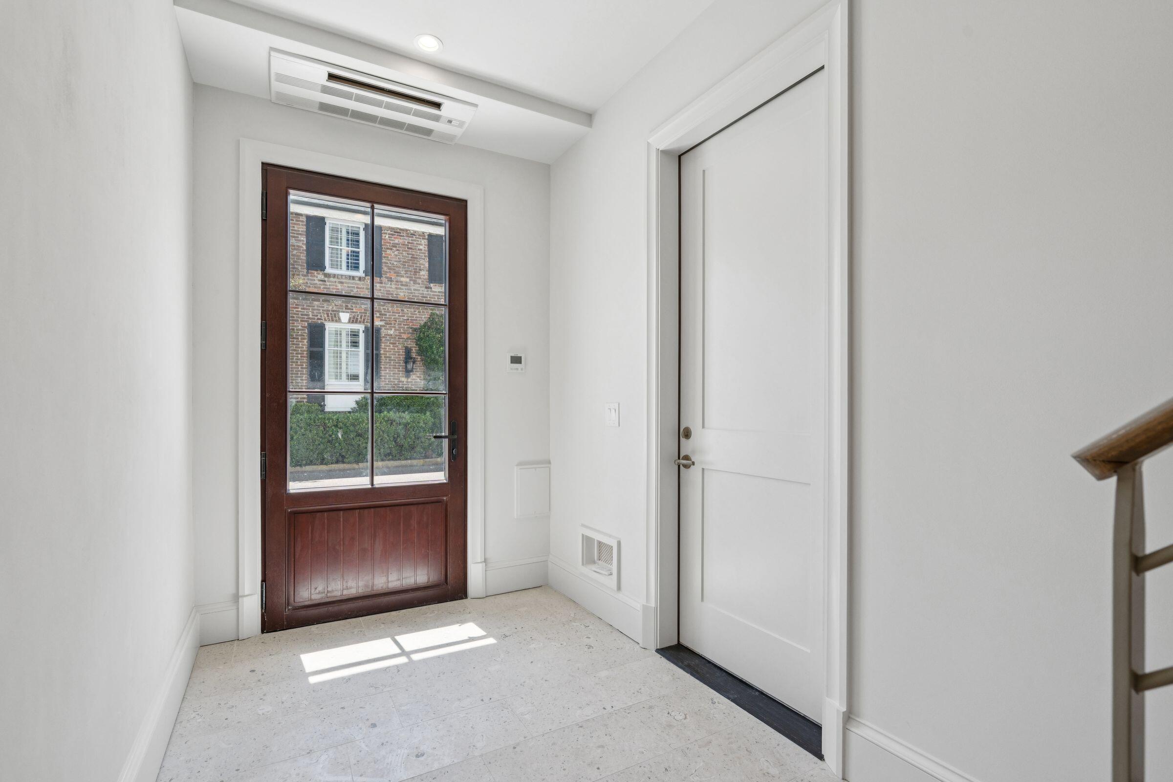 4 Exchange Street Charleston, SC 29401 - Photo 7 of 69 4ExchangeSt-KeenEyeMarketing-009