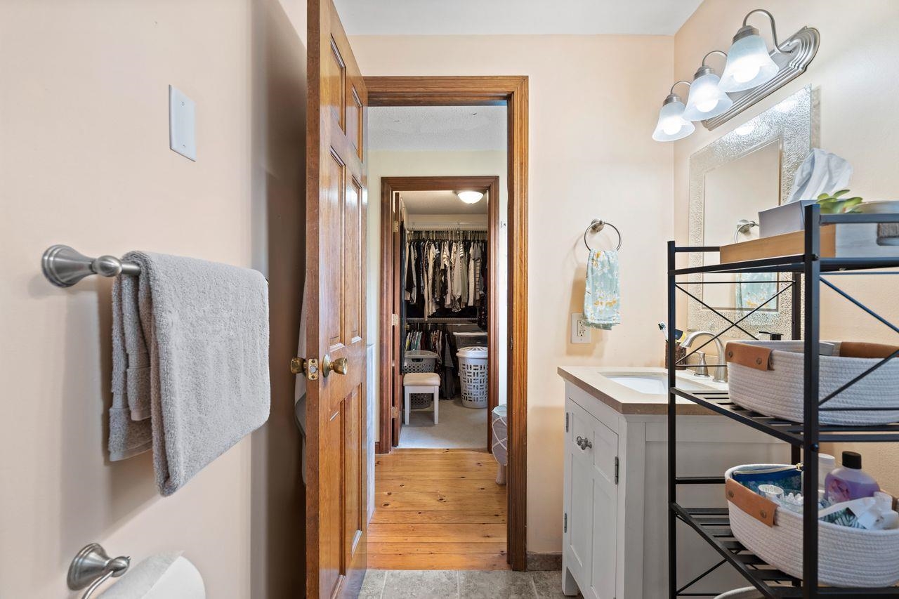 439 North River Road, Unit 5 Milford, NH 03055 - Photo 20 of 33