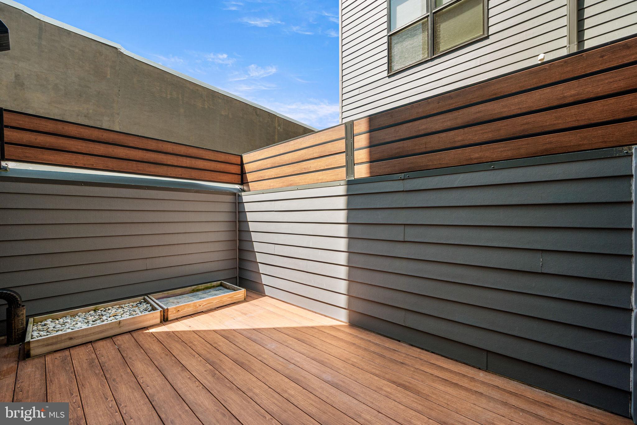 1217 Bainbridge Street Philadelphia, PA 19147 - Photo 11 of 59 Main living level out door space off kitchen