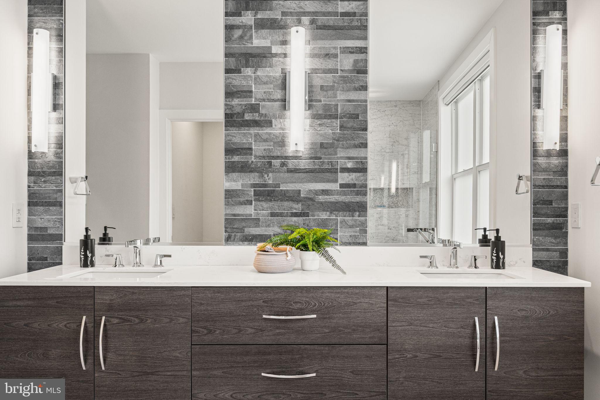 1217 Bainbridge Street Philadelphia, PA 19147 - Photo 22 of 59 Primary Suite bathroom