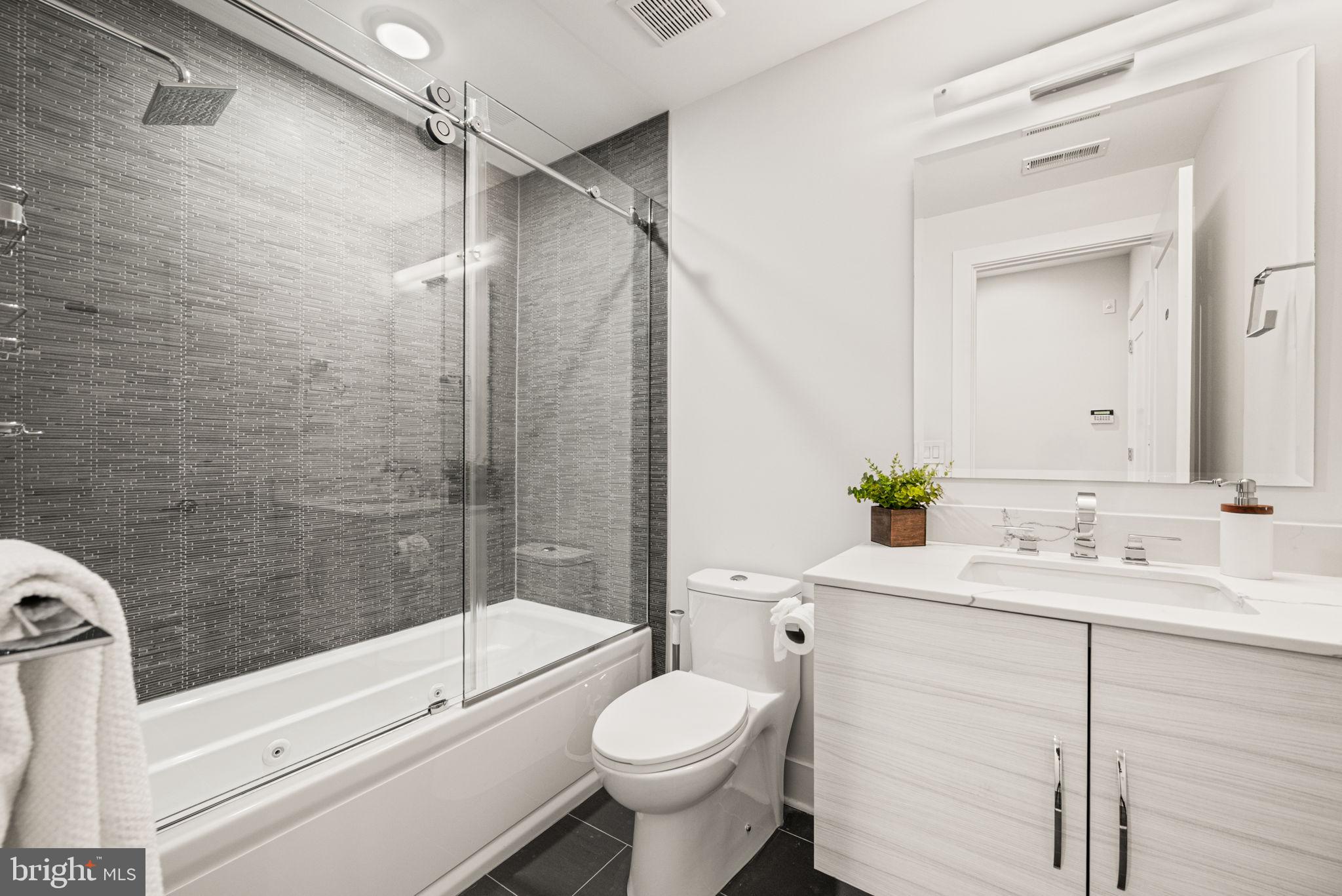 1217 Bainbridge Street Philadelphia, PA 19147 - Photo 33 of 59 2nd floor hall bathrom