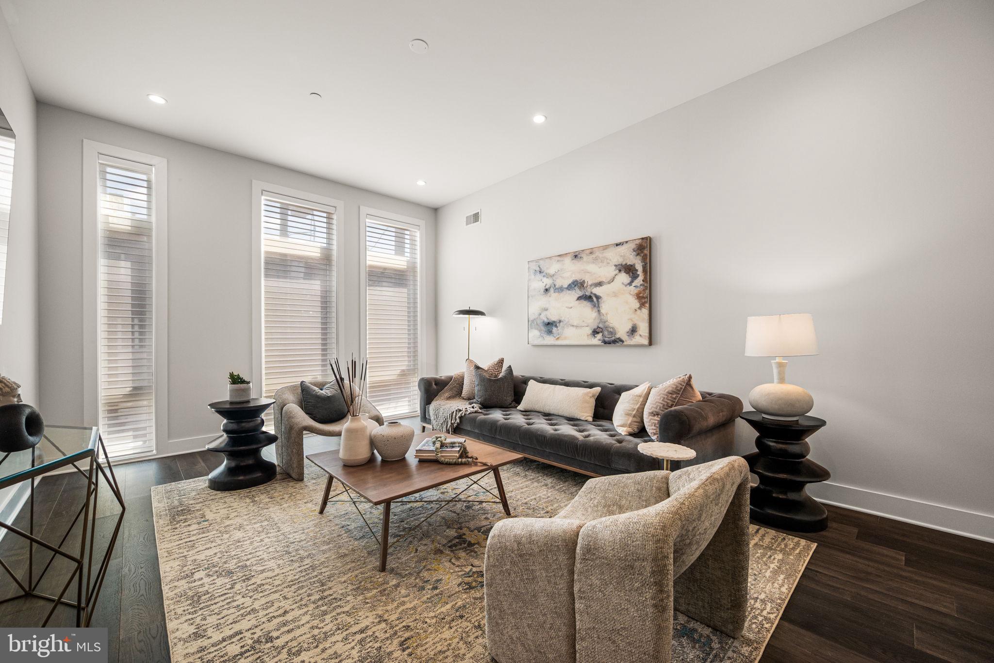 1217 Bainbridge Street Philadelphia, PA 19147 - Photo 4 of 59 Living room