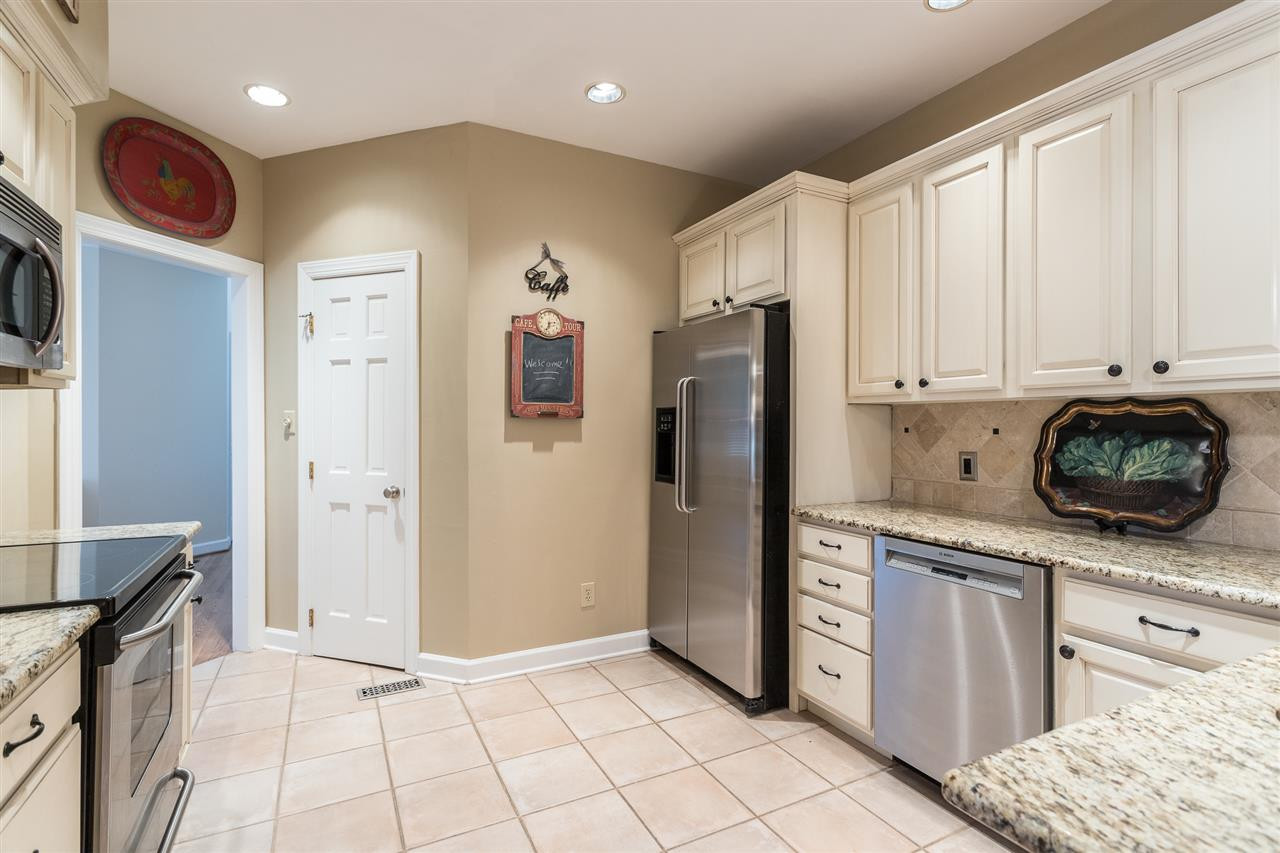 1732 Briarforest Place Raleigh, NC 27615 - Photo 8 of 30 Photo 8