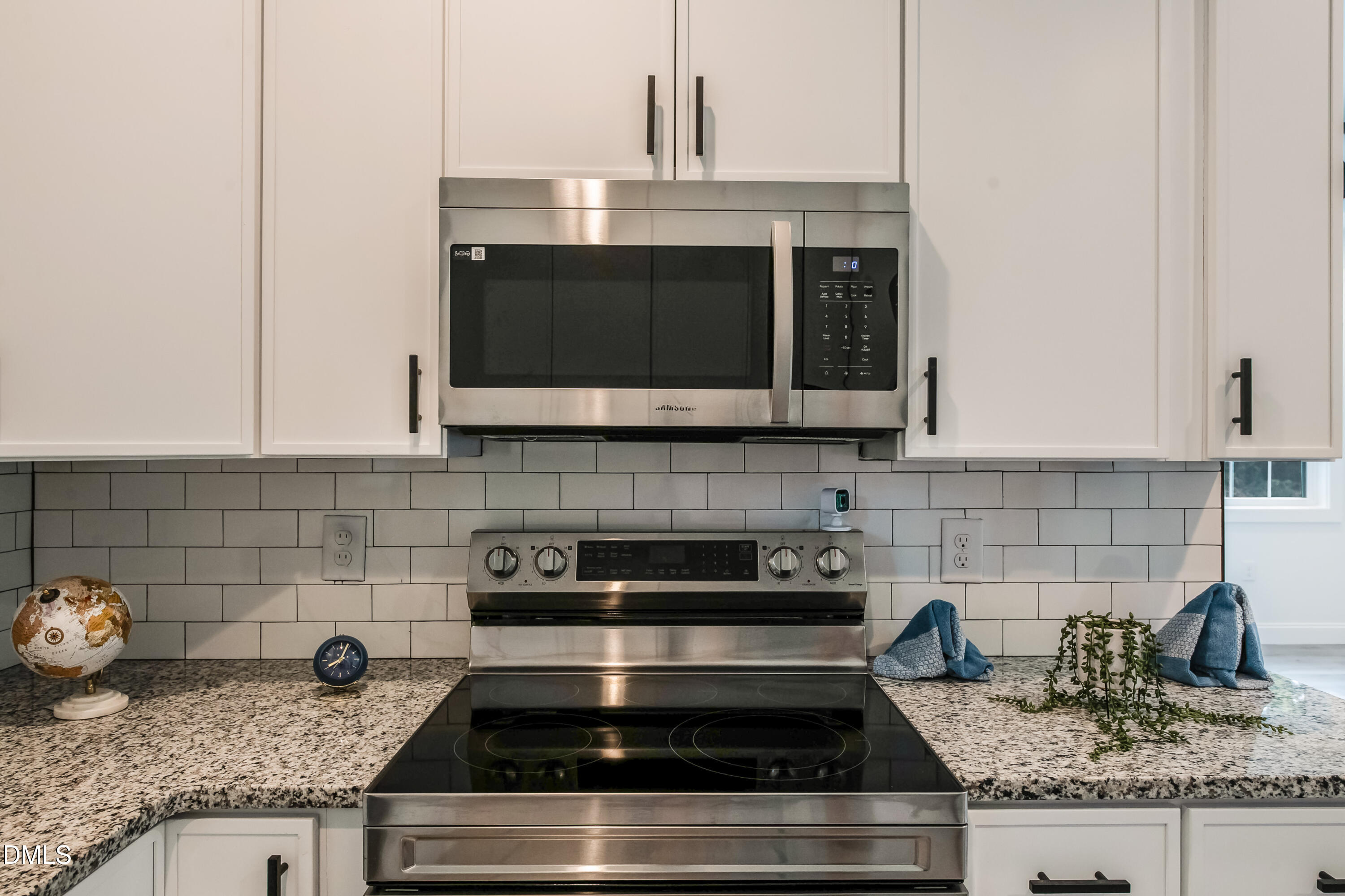 2513 Rochelle Street Durham, NC 27703 - Photo 7 of 31 7