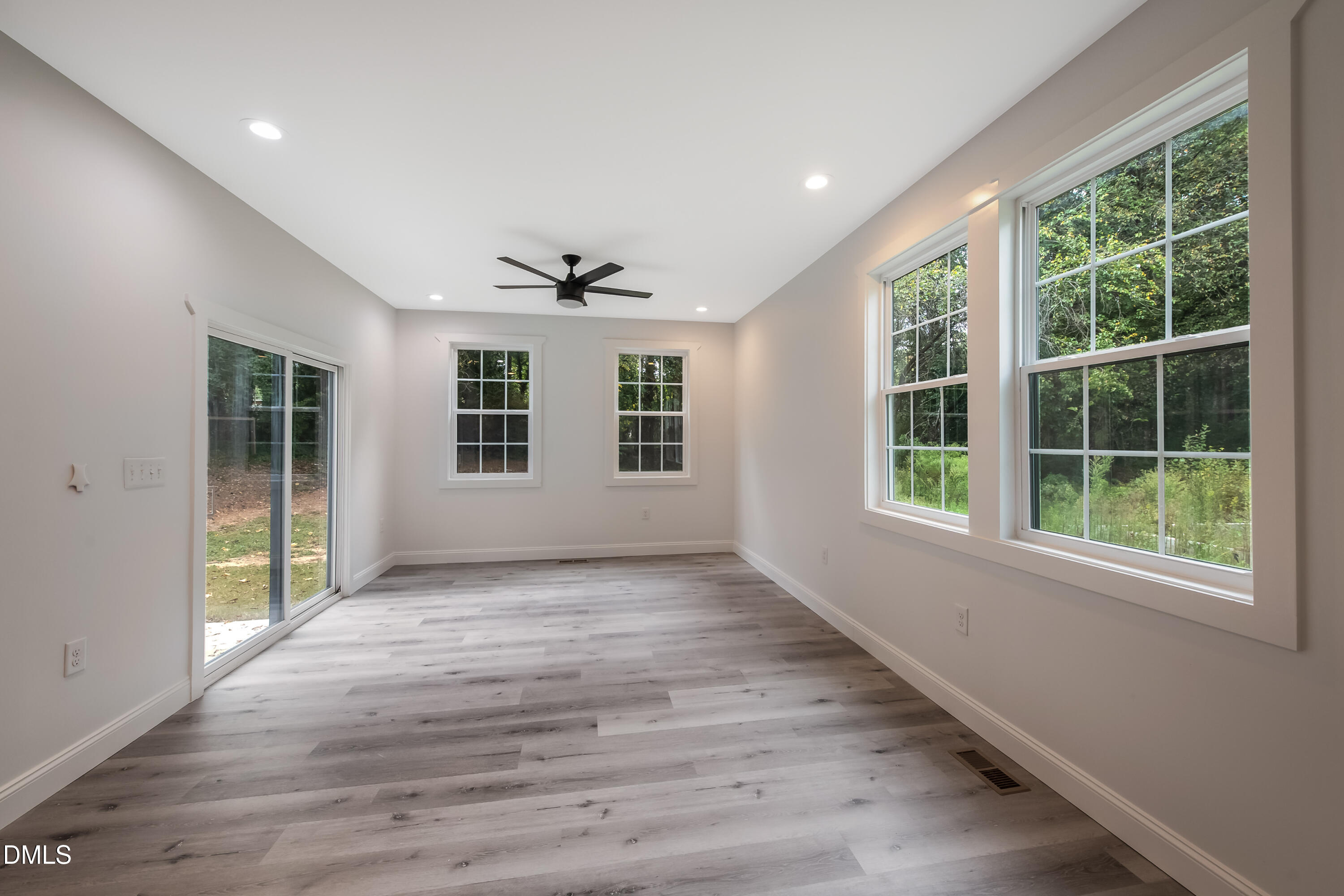 2513 Rochelle Street Durham, NC 27703 - Photo 9 of 31 9