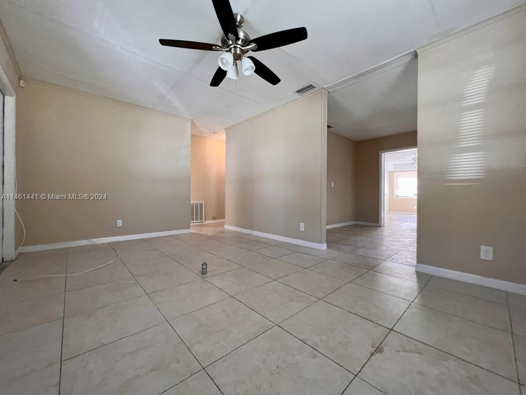 547 West 3rd Street Riviera Beach, FL 33404 - Photo 20 of 37 Gallery Image 20