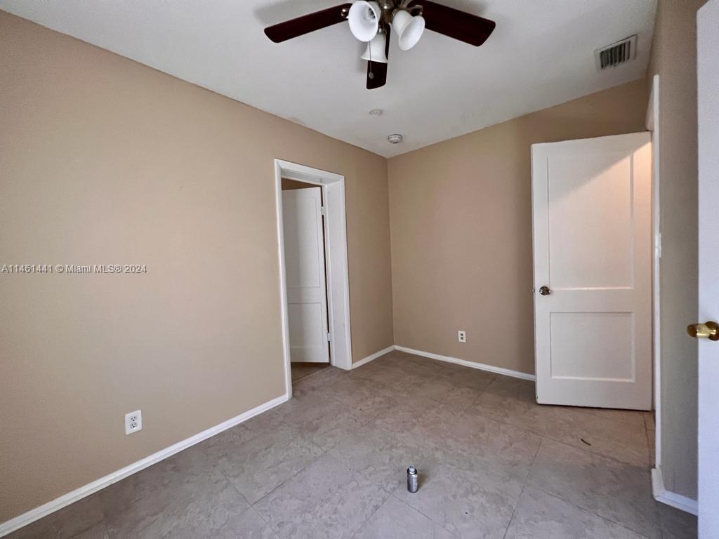 547 West 3rd Street Riviera Beach, FL 33404 - Photo 25 of 37 Gallery Image 25