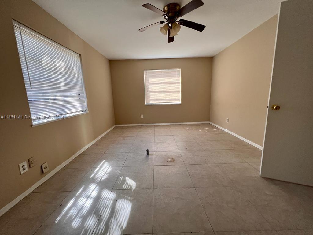 547 West 3rd Street Riviera Beach, FL 33404 - Photo 26 of 37 Gallery Image 26