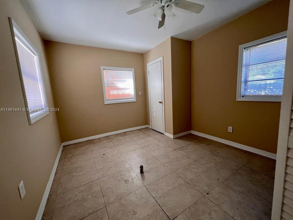 547 West 3rd Street Riviera Beach, FL 33404 - Photo 30 of 37 Gallery Image 30