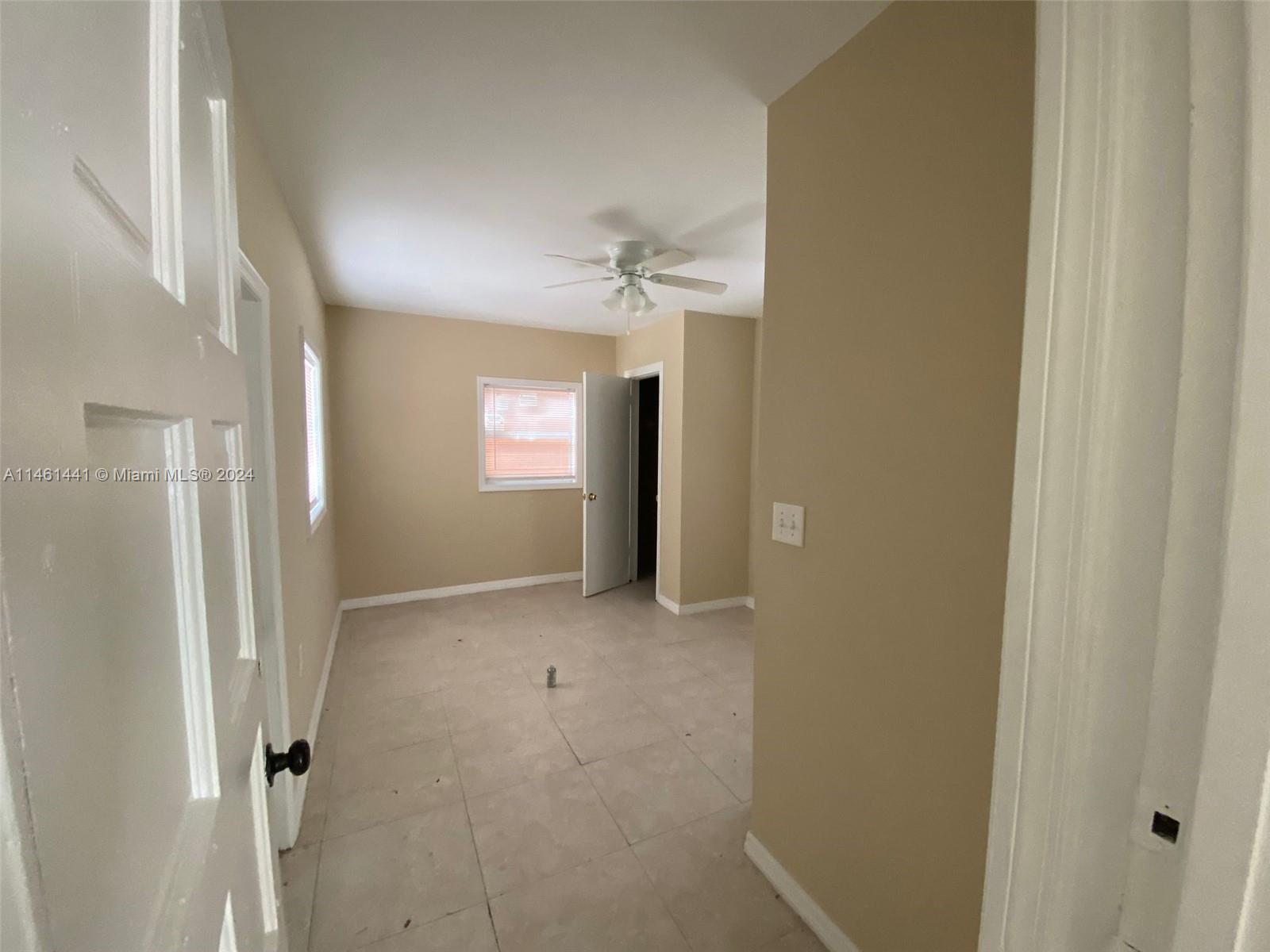 547 West 3rd Street Riviera Beach, FL 33404 - Photo 6 of 37 Gallery Image 6
