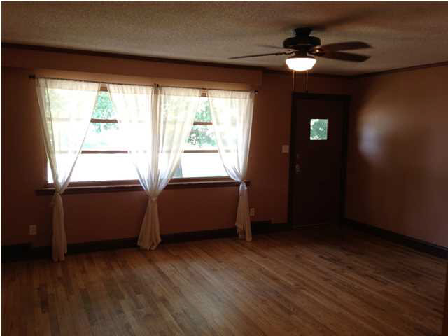 6222 North Grandriver Road Newburgh, IN 47630 - Photo 8 of 30 Gallery Image 8
