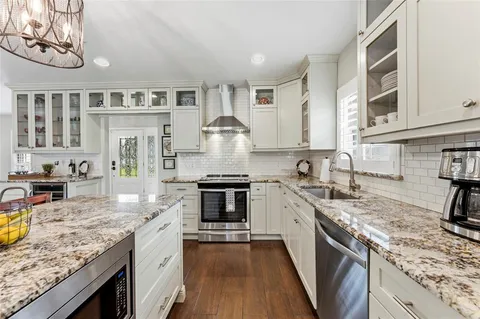 $499,000 | 7202 Spring Valley Drive, Tampa, FL 33615