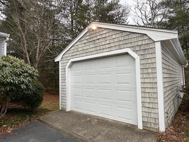 14 Linden Road Mashpee, MA 02649 - Photo 3 of 35 IMG_7593