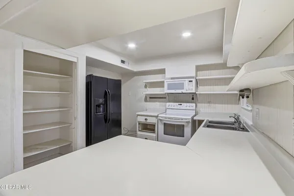 $220,000 | 500 Thunderbird Drive, Unit 80, El Paso, TX 79912