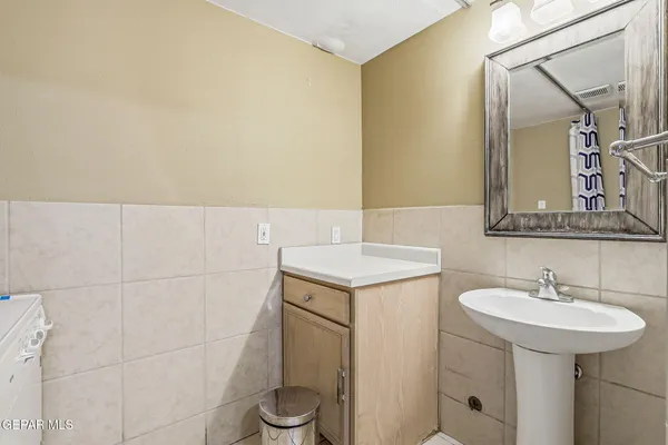 $220,000 | 500 Thunderbird Drive, Unit 80, El Paso, TX 79912