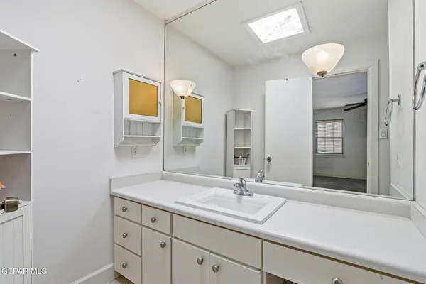 $220,000 | 500 Thunderbird Drive, Unit 80, El Paso, TX 79912
