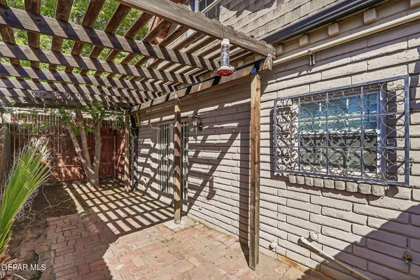 $220,000 | 500 Thunderbird Drive, Unit 80, El Paso, TX 79912