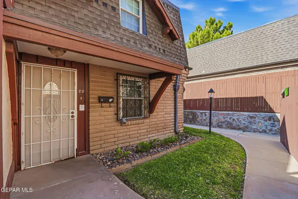 $220,000 | 500 Thunderbird Drive, Unit 80, El Paso, TX 79912
