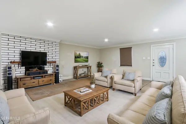 $220,000 | 500 Thunderbird Drive, Unit 80, El Paso, TX 79912