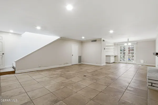 $220,000 | 500 Thunderbird Drive, Unit 80, El Paso, TX 79912