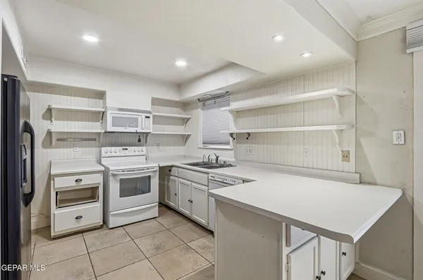 $220,000 | 500 Thunderbird Drive, Unit 80, El Paso, TX 79912
