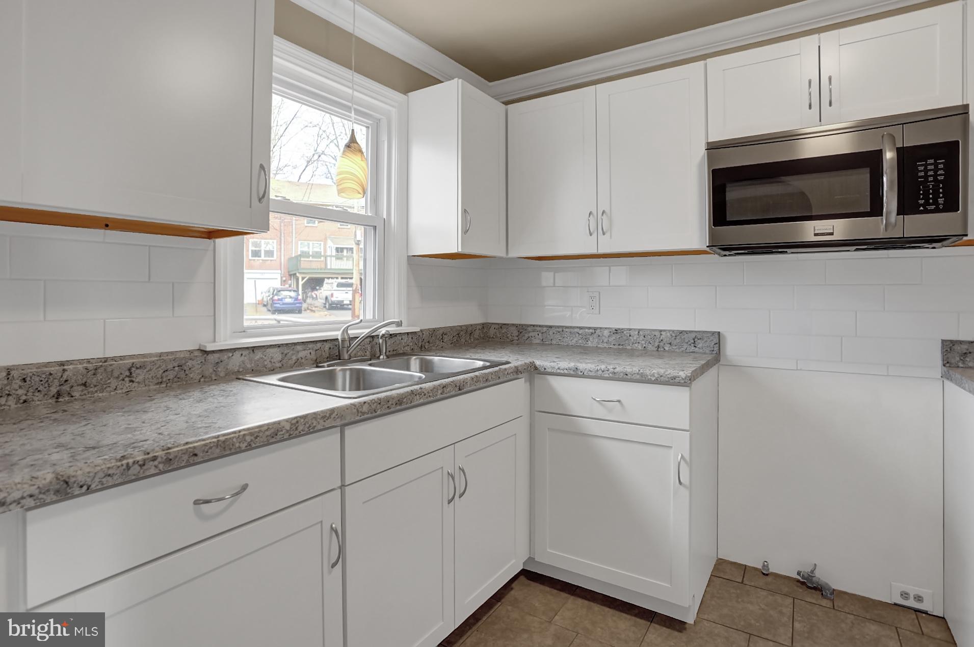 212 Sycamore Road West Reading, PA 19611 - Photo 11 of 27